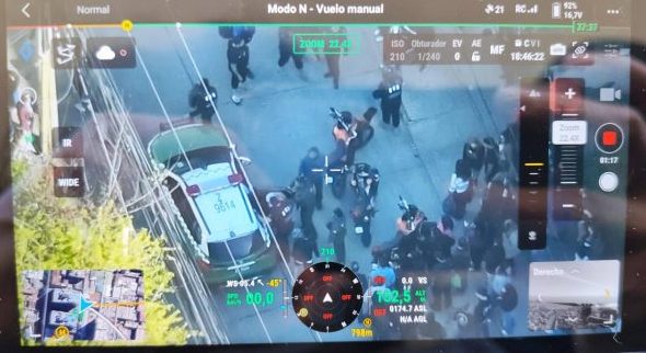 Imagen de noticia: Eficaz acción de Seguridad Pública de Viña del Mar permite detener a dos motochorros extranjeros que portaban un arma de fuego