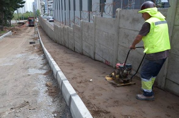 Imagen de la noticia Municipio de Viña del Mar inició obras de pavimentación de calle Riñihue de Reñaca: será una nueva vía de conexión
