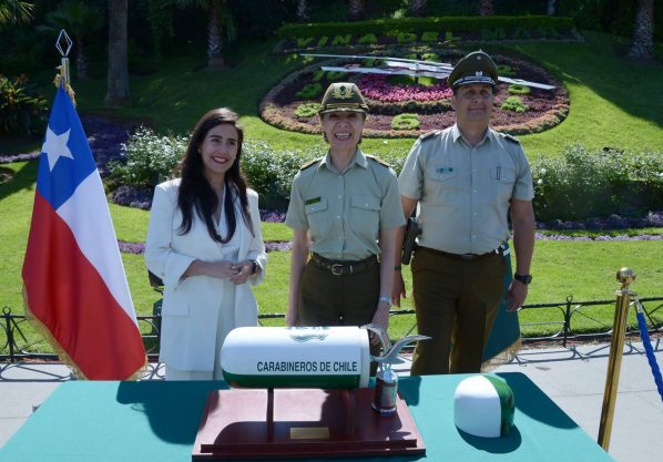 Imagen de noticia: Gaviota de Plata de Viña del Mar se suma a la cápsula del tiempo “Camino al centenario” de carabineros de Chile   
